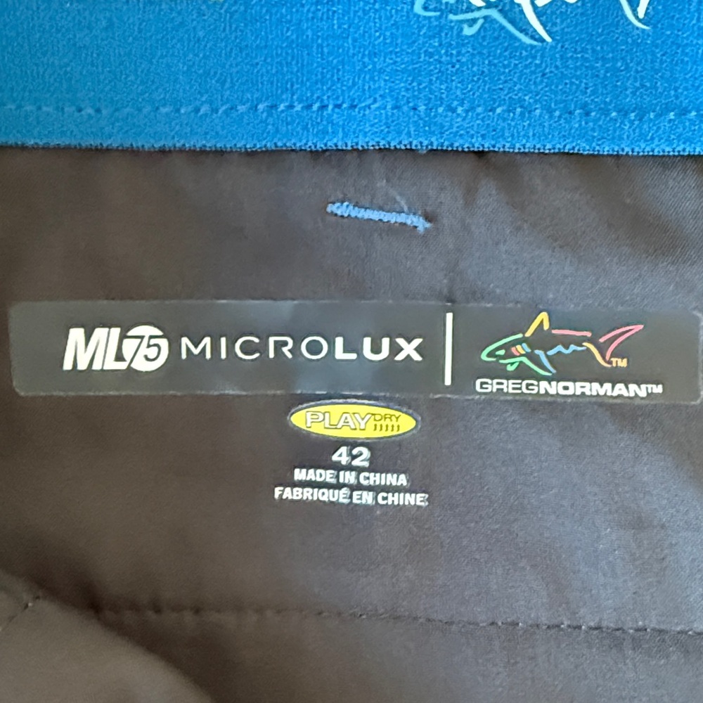 Greg Norman Men's ML75 Microlux 10" Golf Shorts - Picture 4 of 7